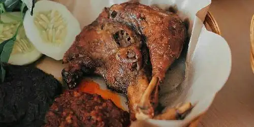 Kedai ABG Ayam Bebek Goreng, Sungai Saddang