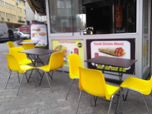 MH Pizza & Döner'nin yemek ve ambiyans fotoğrafları 4