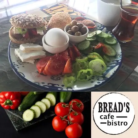 Bread's Cafe & Bistro'nin yemek ve ambiyans fotoğrafları 23