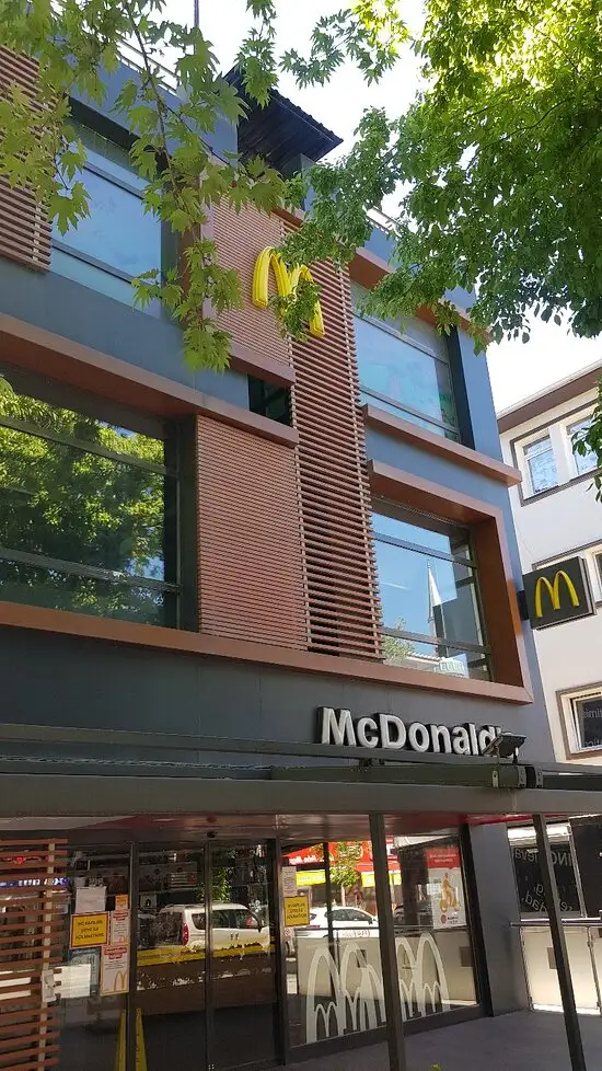 McDonald's'nin yemek ve ambiyans fotoğrafları 54