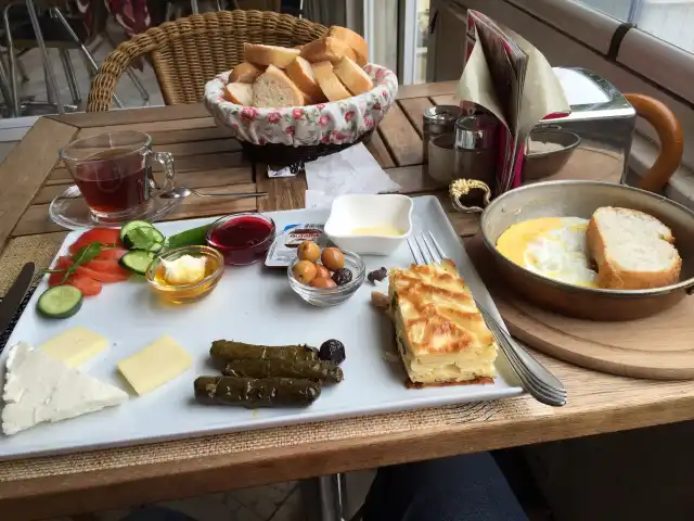 Erciyes Borek &Pastannecim Cafe Bistro'nin yemek ve ambiyans fotoğrafları 19