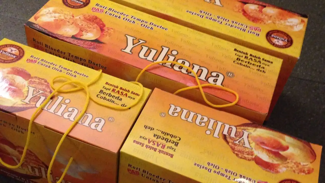 Roti Bluder Special Yuliana