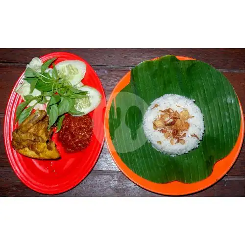 Gambar Makanan Lalapan Sri Rezeki, Jalan Raya Abianbase  6