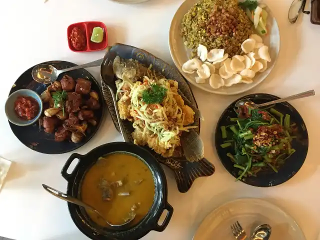 Gambar Makanan Mutiara Restaurant 11