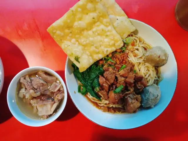 Gambar Makanan Bakso Tengkleng Mas Bambang 5