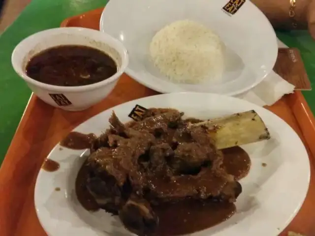 Gambar Makanan Sop Konro Karebosi 19