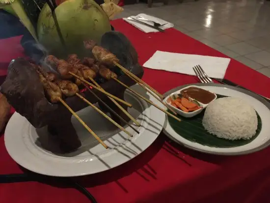 Gambar Makanan La Monde Restaurant 5