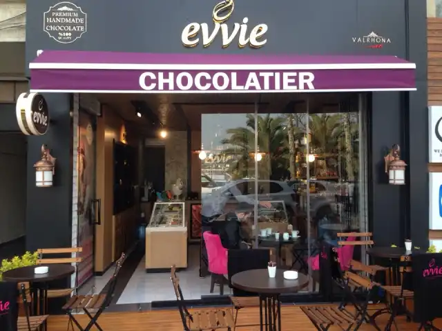 Evvie Chocolate Kuruçeşme'nin yemek ve ambiyans fotoğrafları 1