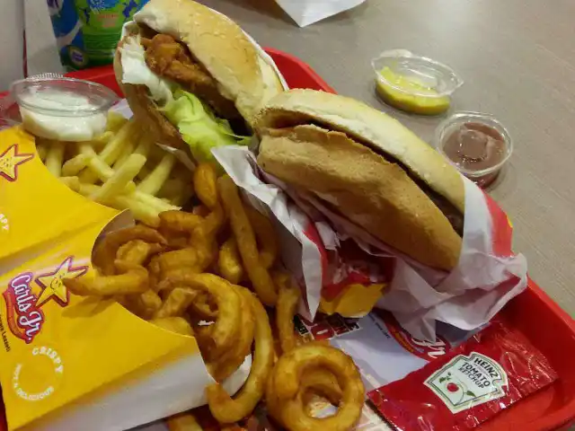 Carl's Jr.'nin yemek ve ambiyans fotoğrafları 29