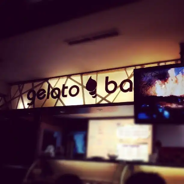 Gambar Makanan Gelato Bar & Cava Lounge 10