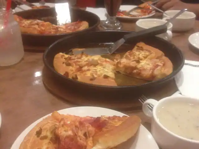 Pizza Hut Food Photo 10