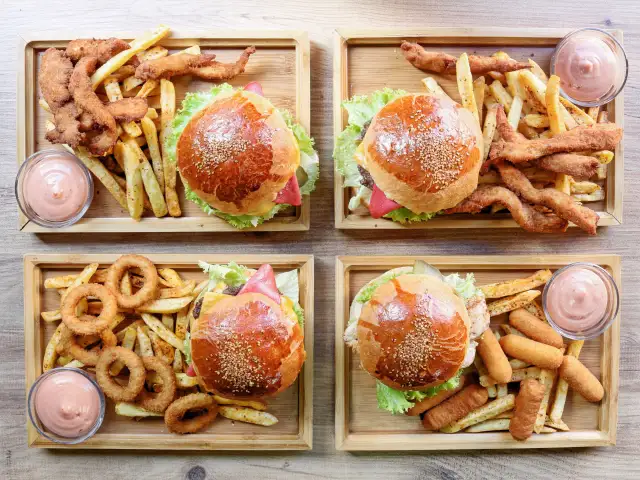 Wopsow Burger'nin yemek ve ambiyans fotoğrafları 1