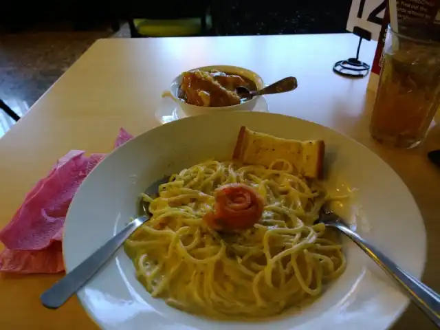 Chillax Cafe Food Photo 4