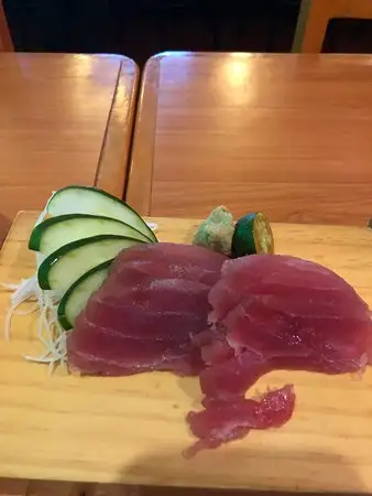 Yozakura Sushi Bar Food Photo 2