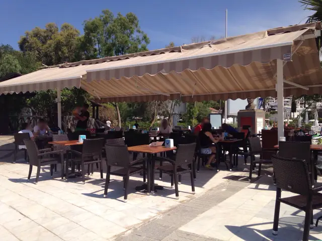 Bodrum Belediyesi Türkbükü Cafe'nin yemek ve ambiyans fotoğrafları 4
