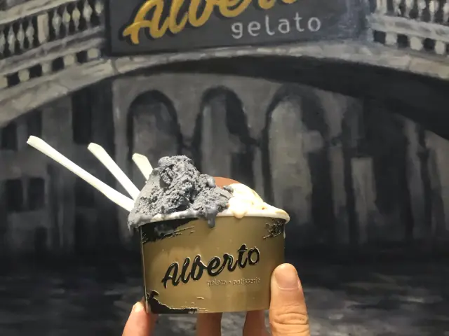 Gambar Makanan Alberto Gelato & Patisserie 14