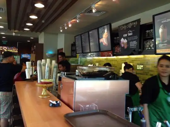 Gambar Makanan Starbucks Mal Bali Galeria 12