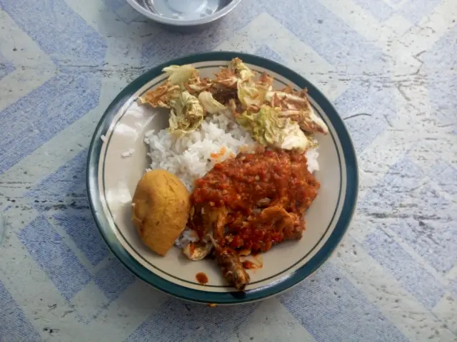 Gambar Makanan Nasi Gudeg dan Ayam Penyet Pak Munadi 1