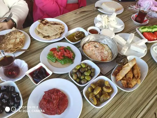 Gölyazi Gönül Sofrası'nin yemek ve ambiyans fotoğrafları 23