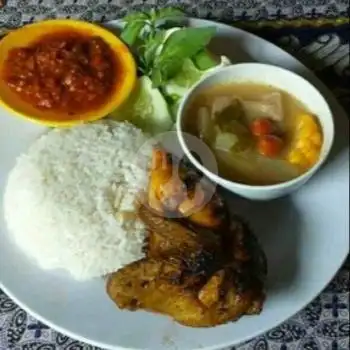 Gambar Makanan Warung Bunda Allysa, Manggarai 7