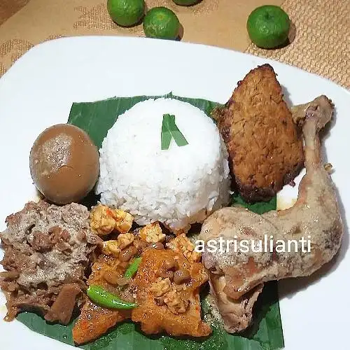 Gambar Makanan Gudeg Bu Tjitro & Bakpia Kumalasari, Kelapa Gading 13