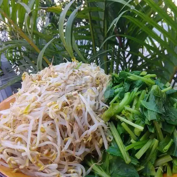 Gambar Makanan Warung Bu Mi, Pantai Batu Bolong 13