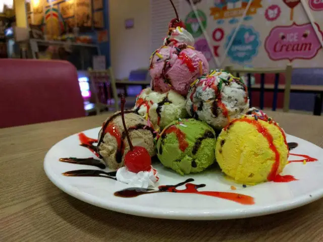 BTF Ice Cream House Food Photo 16