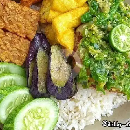 Gambar Makanan Ayam Cabe Ijo Balado Geprek Green Land, LDR,Kuali Lingga 19