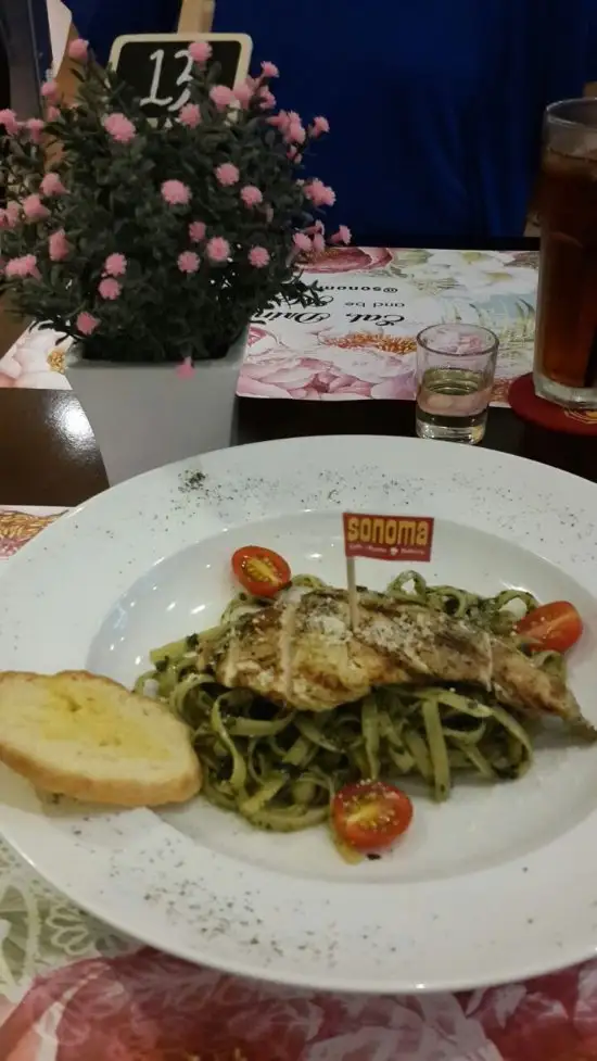 Gambar Makanan Sonoma Cafe Resto 16