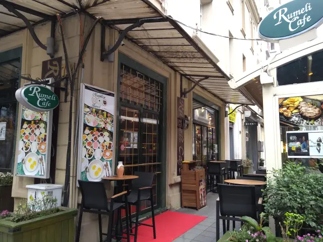Bomonti Patisserie Cafe Restaurant'nin yemek ve ambiyans fotoğrafları 62