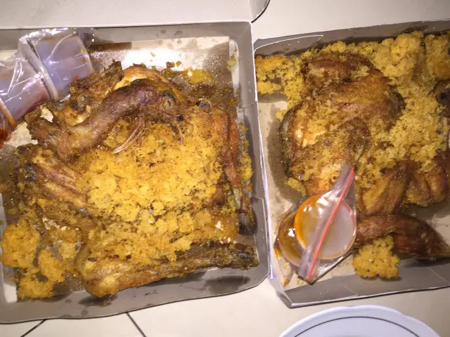 Gambar Makanan Ayam Goreng Suharti 3
