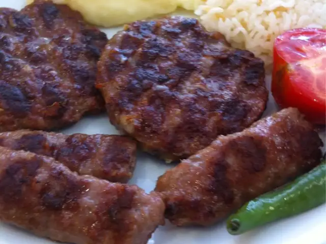 Köfteci İrfan Steak House & Kasap'nin yemek ve ambiyans fotoğrafları 46