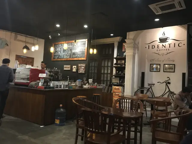 Gambar Makanan Identic Coffee 17