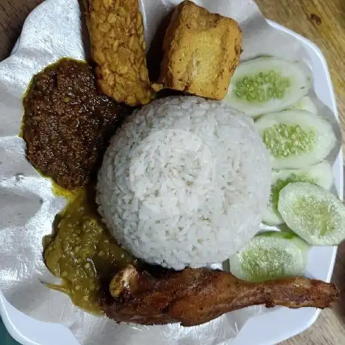 Gambar Makanan Nasi Bebek Khas Madura & Ayam Penyet Sambal Ijo Cak Suki, Bekasi Selatan 8