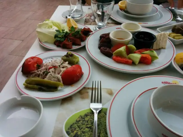 Güllüoğlu - Nejat Güllü'nin yemek ve ambiyans fotoğrafları 21