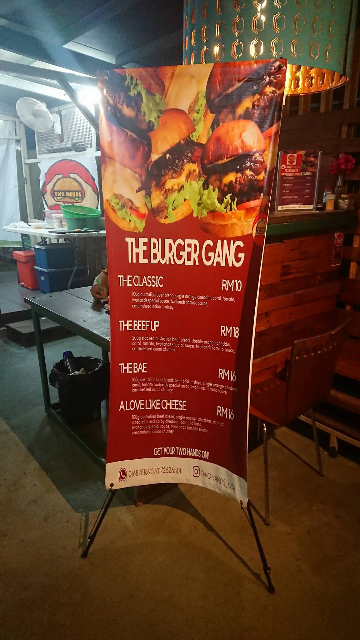 Twohands Smash Burger, Restaurant restaurant near me in Kuching