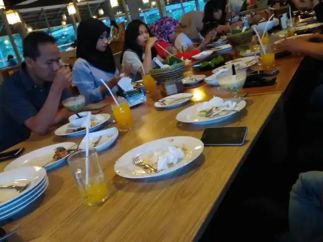 Gambar Makanan Restoran Ikan Bakar "KARIMATA" Taman Anggrek TMII 13