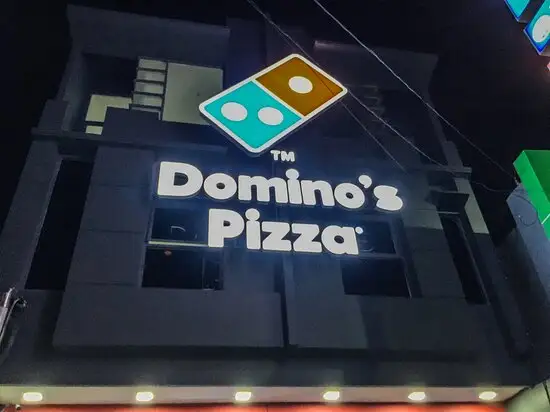 Gambar Makanan Domino's Pizza 12