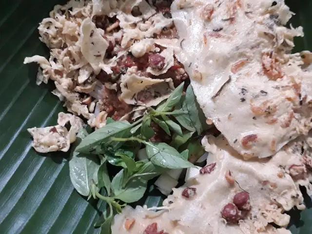 Gambar Makanan Pecel Pincuk Bu Ida 5