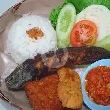 Gambar Makanan Pecel Lele Dua Saudara, Bekasi Barat 3