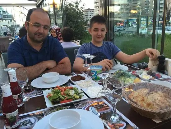 Özdemiroğlu Kebap'nin yemek ve ambiyans fotoğrafları 36