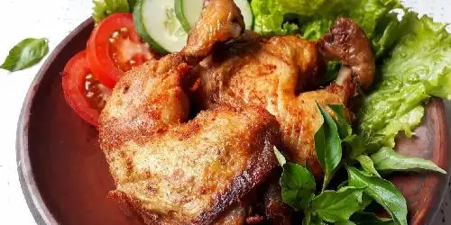 Ayam Geprek Dan Ayam Goreng Ni Elok, Gang Pelita