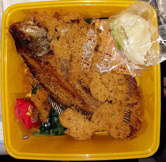 Gambar Makanan Ayam Kremes Kraton 37