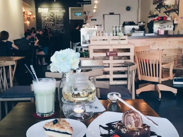 Root Patisserie Cafe