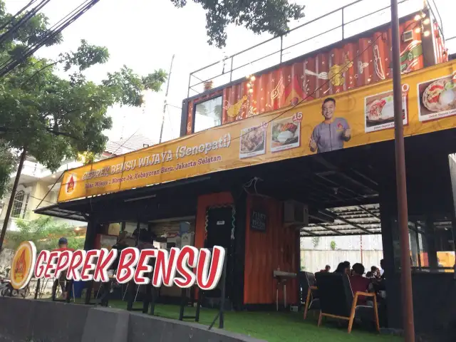 Gambar Makanan Geprek Bensu 11