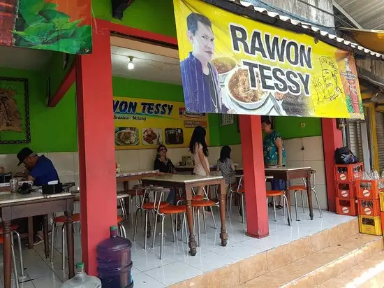 Gambar Makanan Rawon Tessy 9