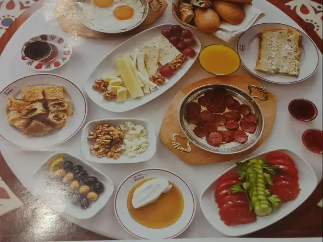 Saray Muhallebicisi'nin yemek ve ambiyans fotoğrafları 39