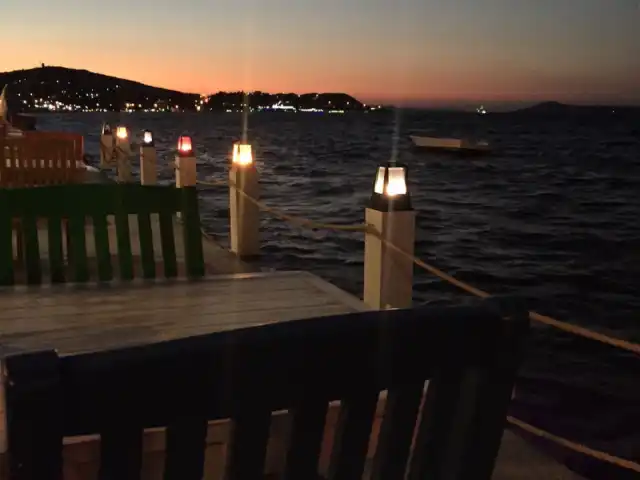 Yakamoz Cafe'nin yemek ve ambiyans fotoğrafları 2