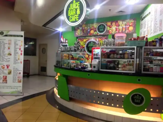 Juice Bar & Cafe