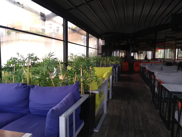 Vatra Cafe & Restaurant'nin yemek ve ambiyans fotoğrafları 5